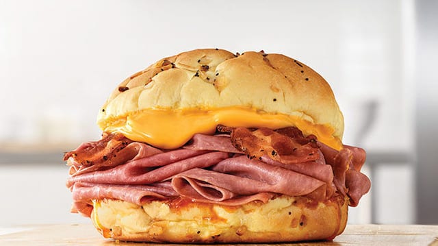 26. Roast Beef, Bacon & Cheddar Sandwich.